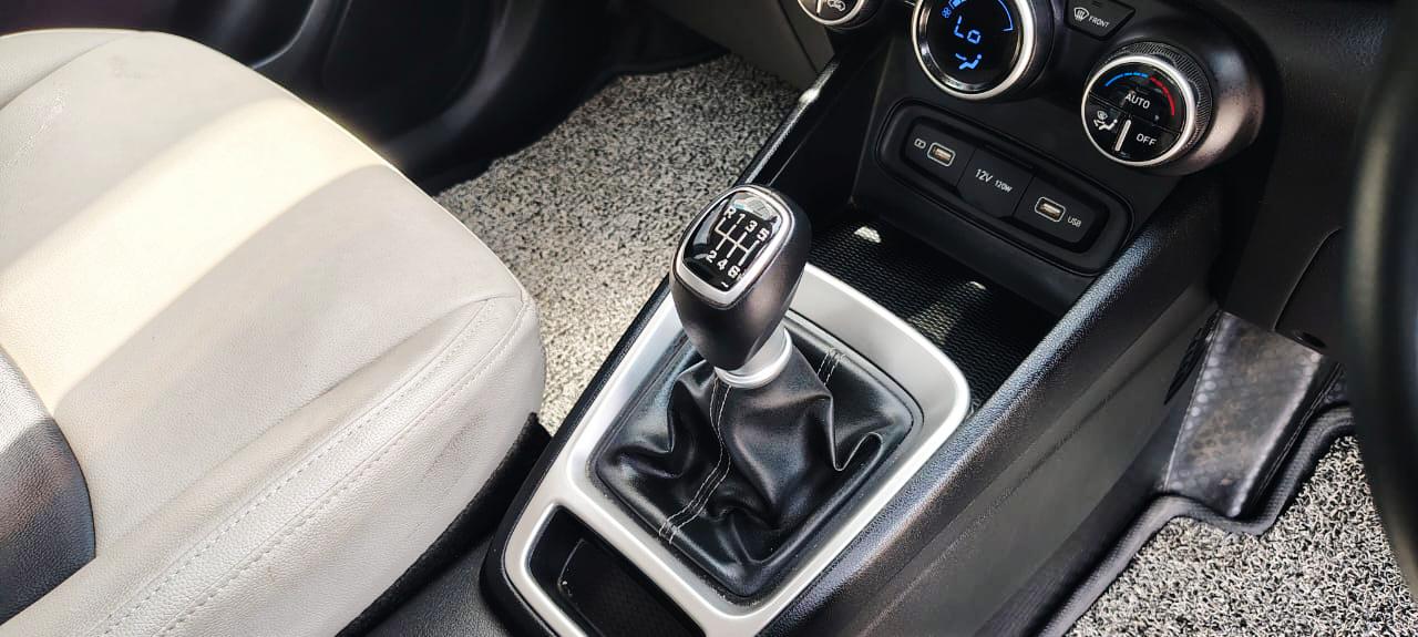 HYUNDAI VENUE - SX TURBO iMT - SUNROOF - 2022