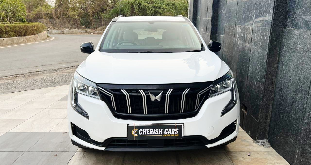 MAHINDRA XUV 700 - MX - 2023