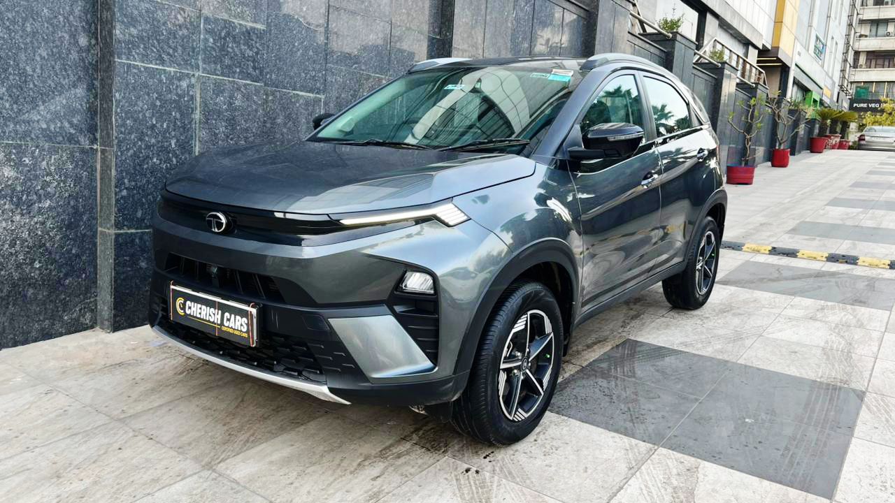 TATA NEXON - CREATIVE AMT - AUTOMATIC - 2025