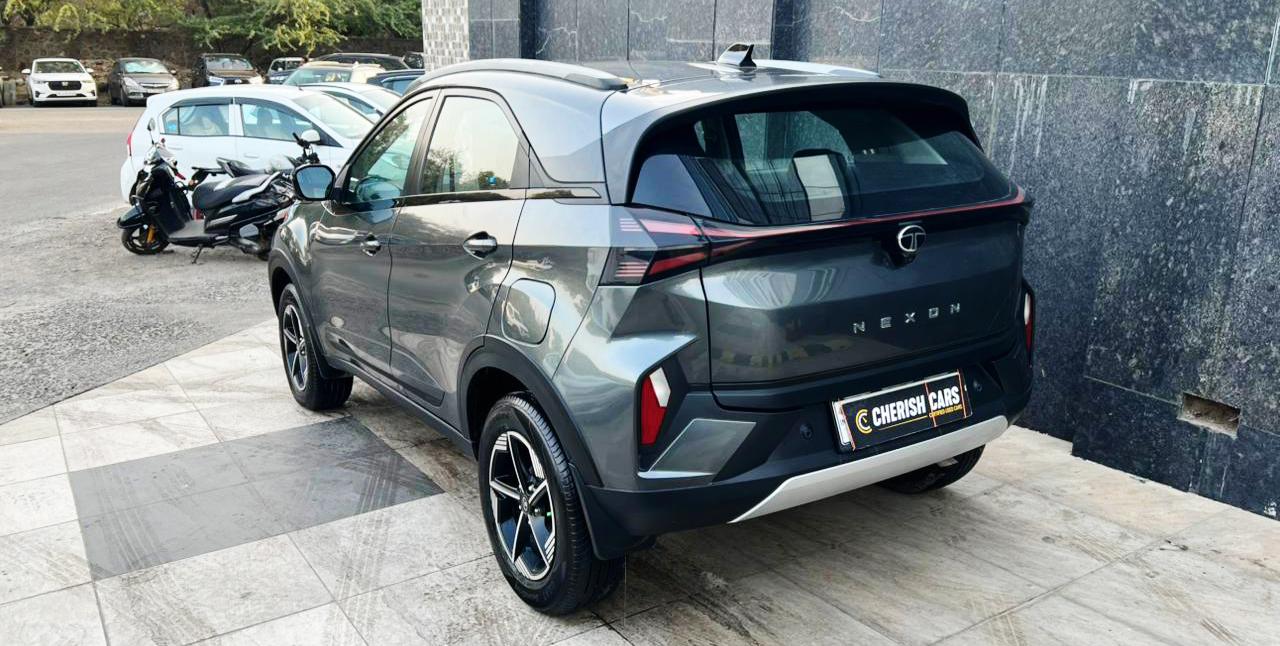 TATA NEXON - CREATIVE AMT - AUTOMATIC - 2025