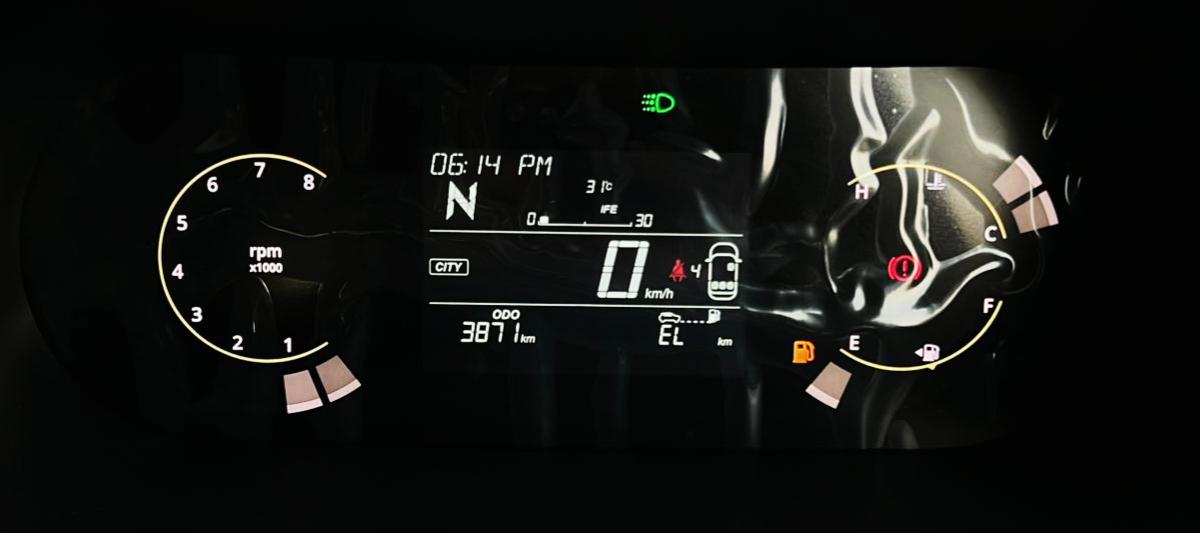 TATA NEXON - CREATIVE AMT - AUTOMATIC - 2025