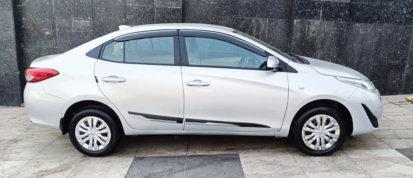 TOYOTA YARIS - J CVT AUTOMATIC- 2019