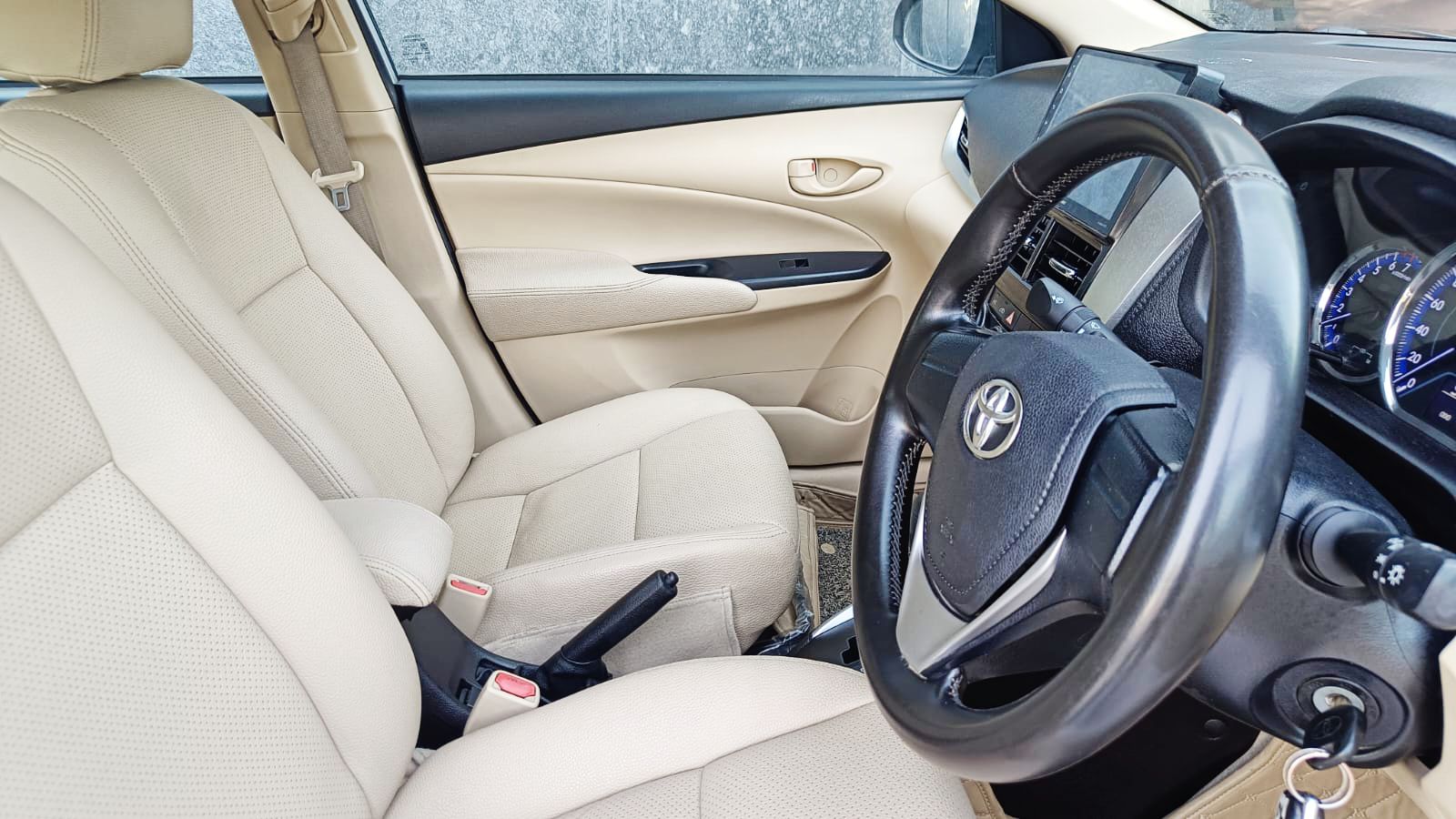 TOYOTA YARIS - J CVT AUTOMATIC- 2019