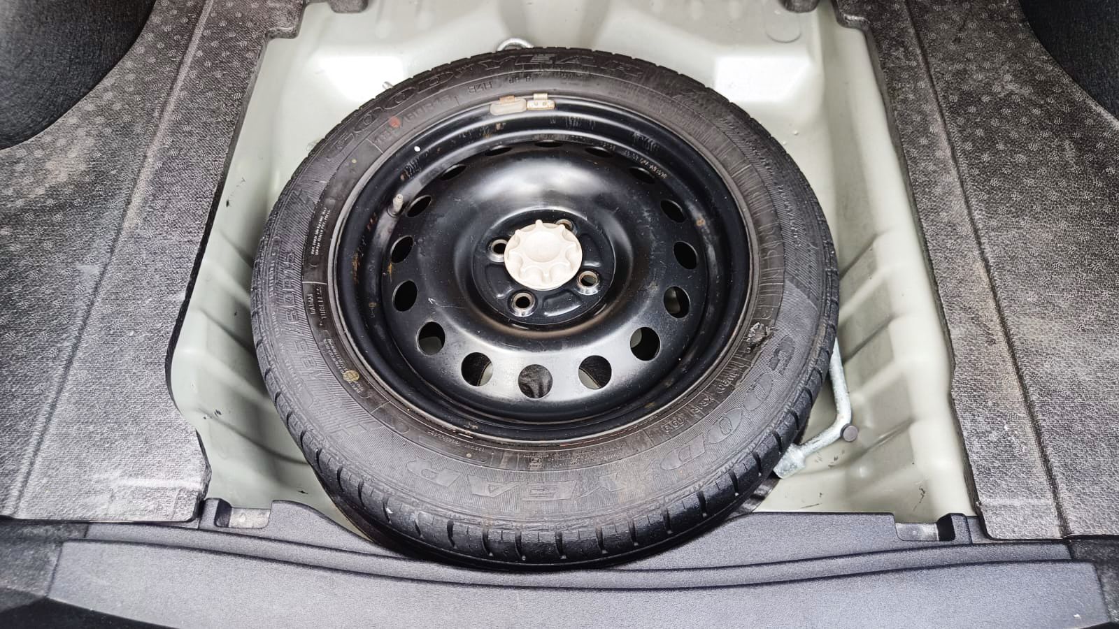 TOYOTA YARIS - J CVT AUTOMATIC- 2019