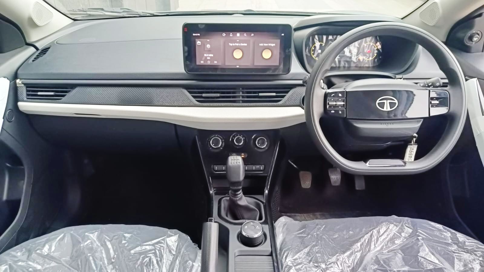 TATA NEXON - PURE PLUS - 2025 - UNREGISTERED