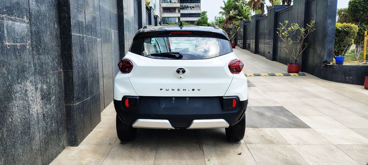 TATA PUNCH EV - EMPOWERED PLUS - 2025
