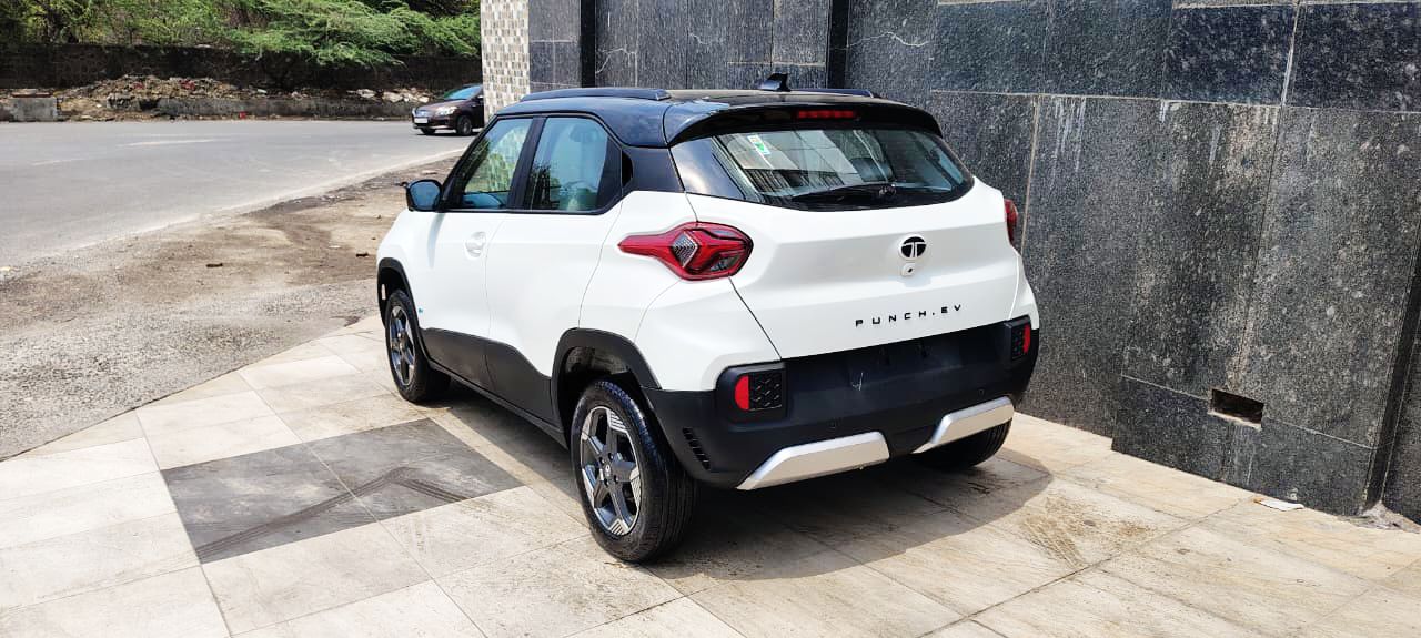 TATA PUNCH EV - EMPOWERED PLUS - 2025