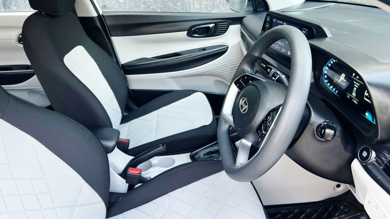 HYUNDAI i20 - SPORTZ OPTIONAL IVT - AUTOMATIC SUNROOF - 2025