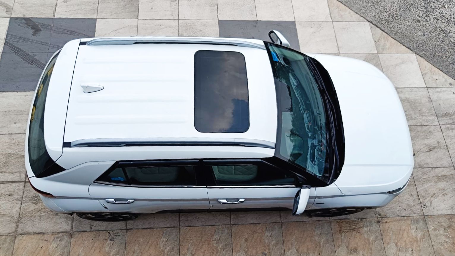 HYUNDAI VENUE - SX PLUS TURBO DCT - AUTOMATIC SUNROOF - 2021