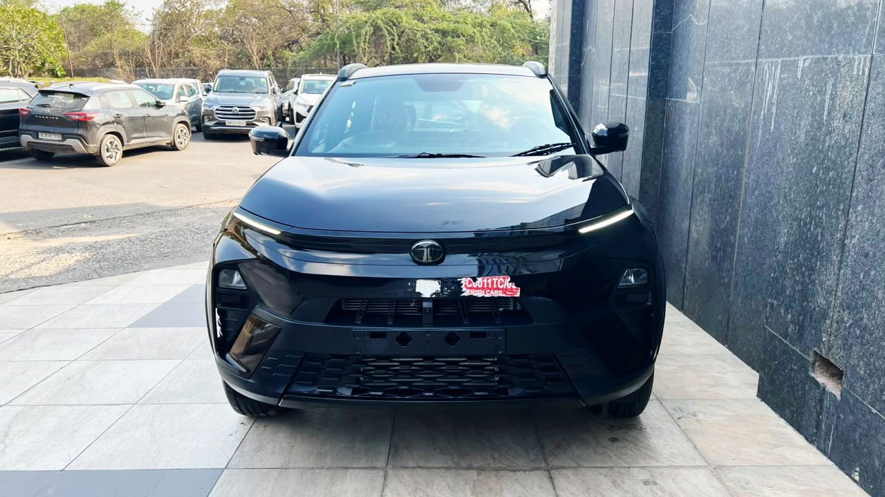 TATA NEXON - CREATIVE PLUS S DARK EDITION - SUNROOF - 2025 - UNREGISTERED