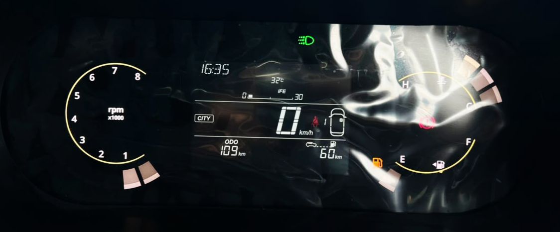 TATA NEXON - CREATIVE PLUS S DARK EDITION - SUNROOF - 2025 - UNREGISTERED