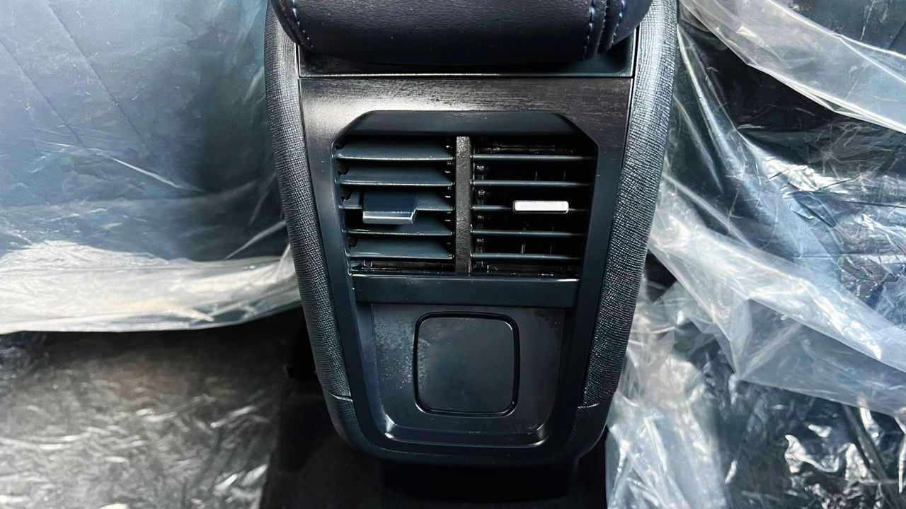 TATA NEXON - CREATIVE PLUS S DARK EDITION - SUNROOF - 2025 - UNREGISTERED