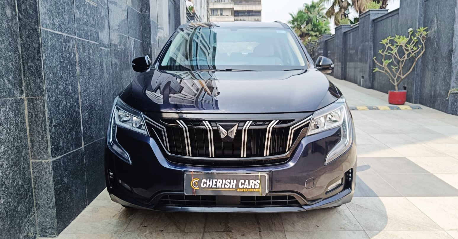 MAHINDRA XUV 700 - MX - 2024