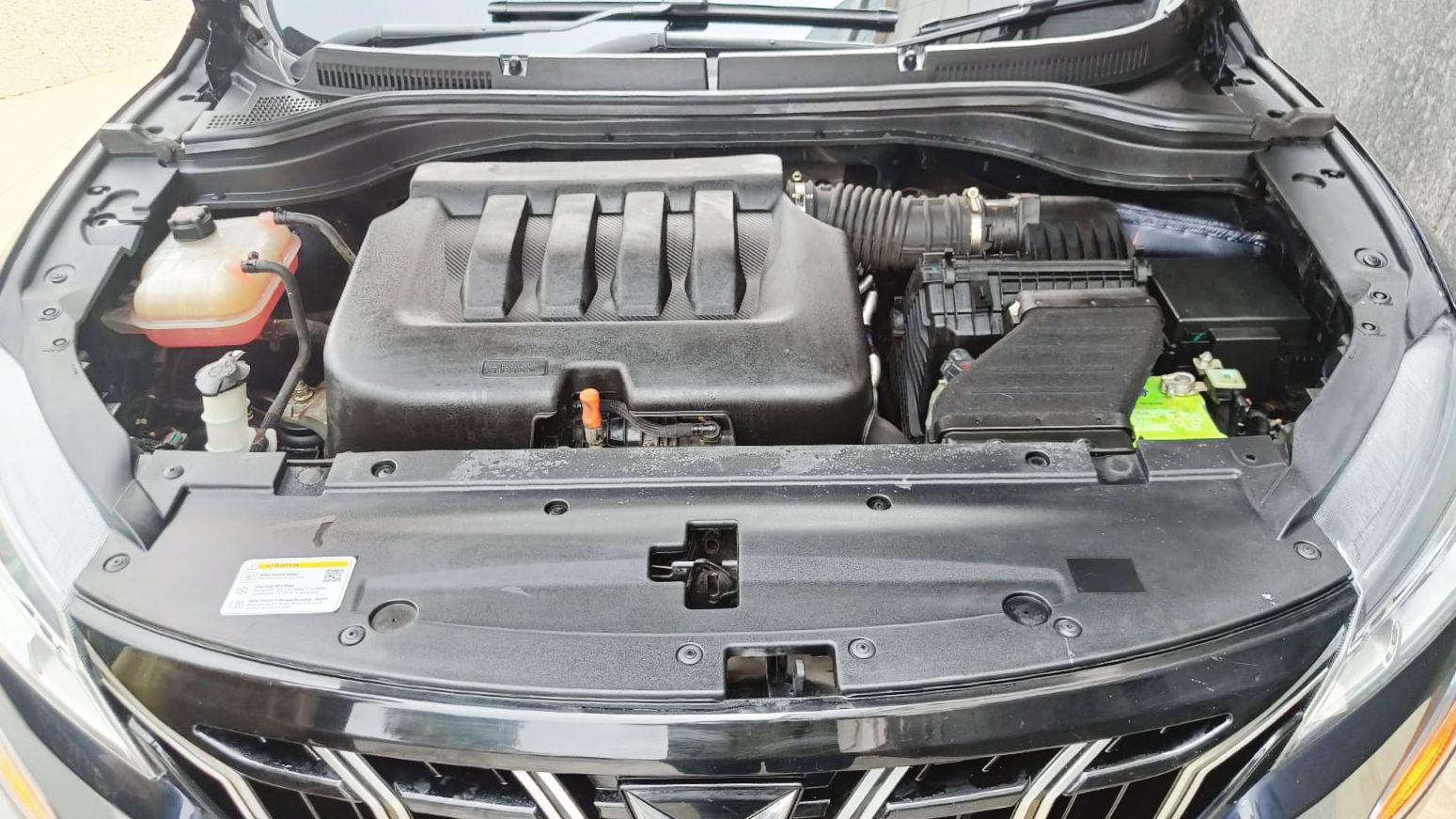MAHINDRA XUV 700 - MX - 2024