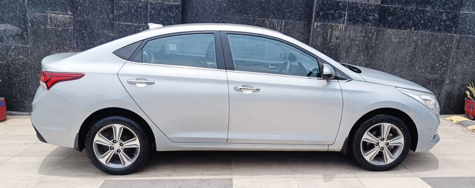HYUNDAI VERNA - SX - 2019