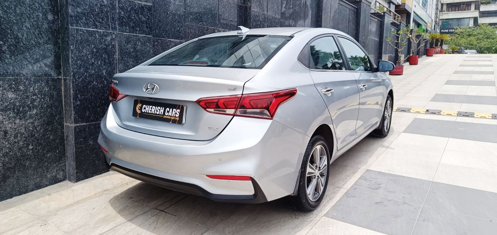 HYUNDAI VERNA - SX - 2019