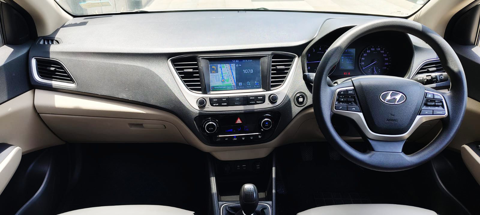 HYUNDAI VERNA - SX - 2019
