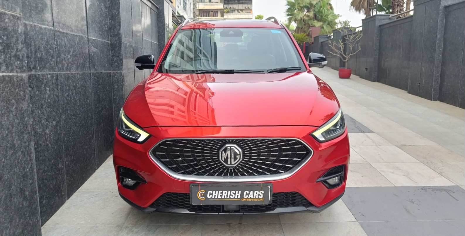 MG  ASTOR- SAVVY 1.3 TURBO AT RED - AUTOMATIC - PANAROMIC SUNROOF - 2023