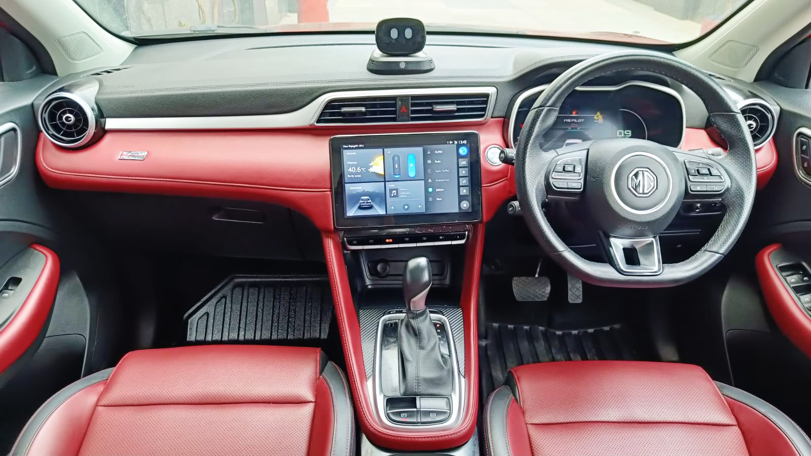 MG  ASTOR- SAVVY 1.3 TURBO AT RED - AUTOMATIC - PANAROMIC SUNROOF - 2023