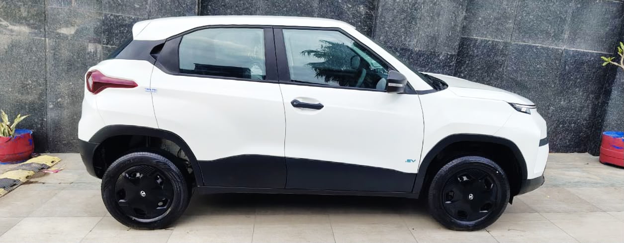 TATA PUNCH EV - SMART PLUS - UNREGISTERED