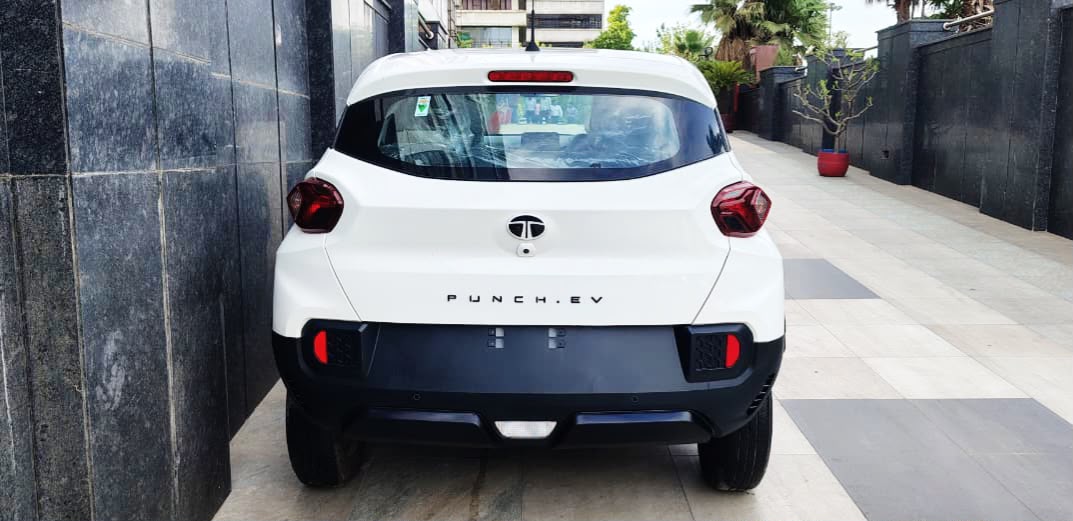 TATA PUNCH EV - SMART PLUS - UNREGISTERED