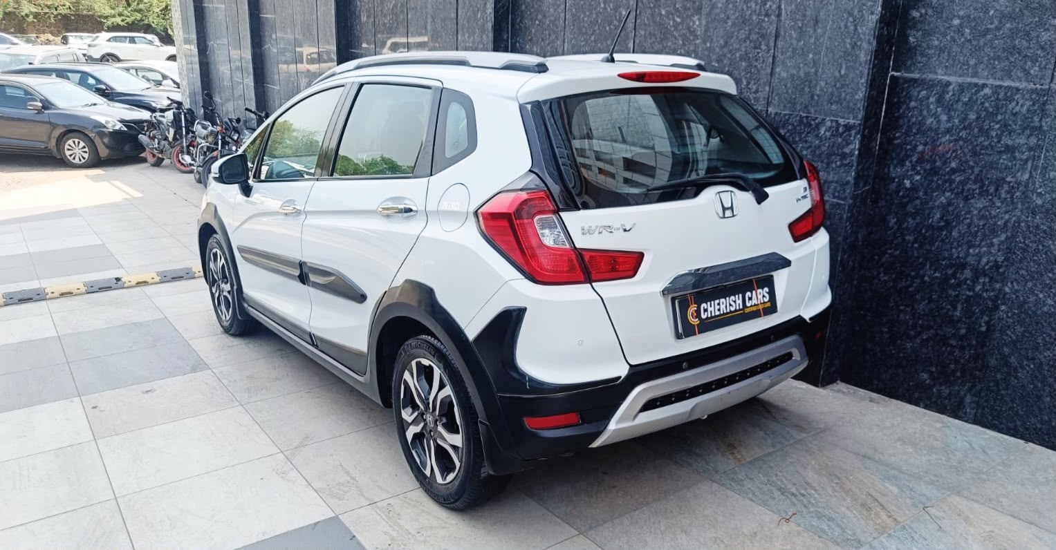 HONDA WR V - VX - SUNROOF - 2017