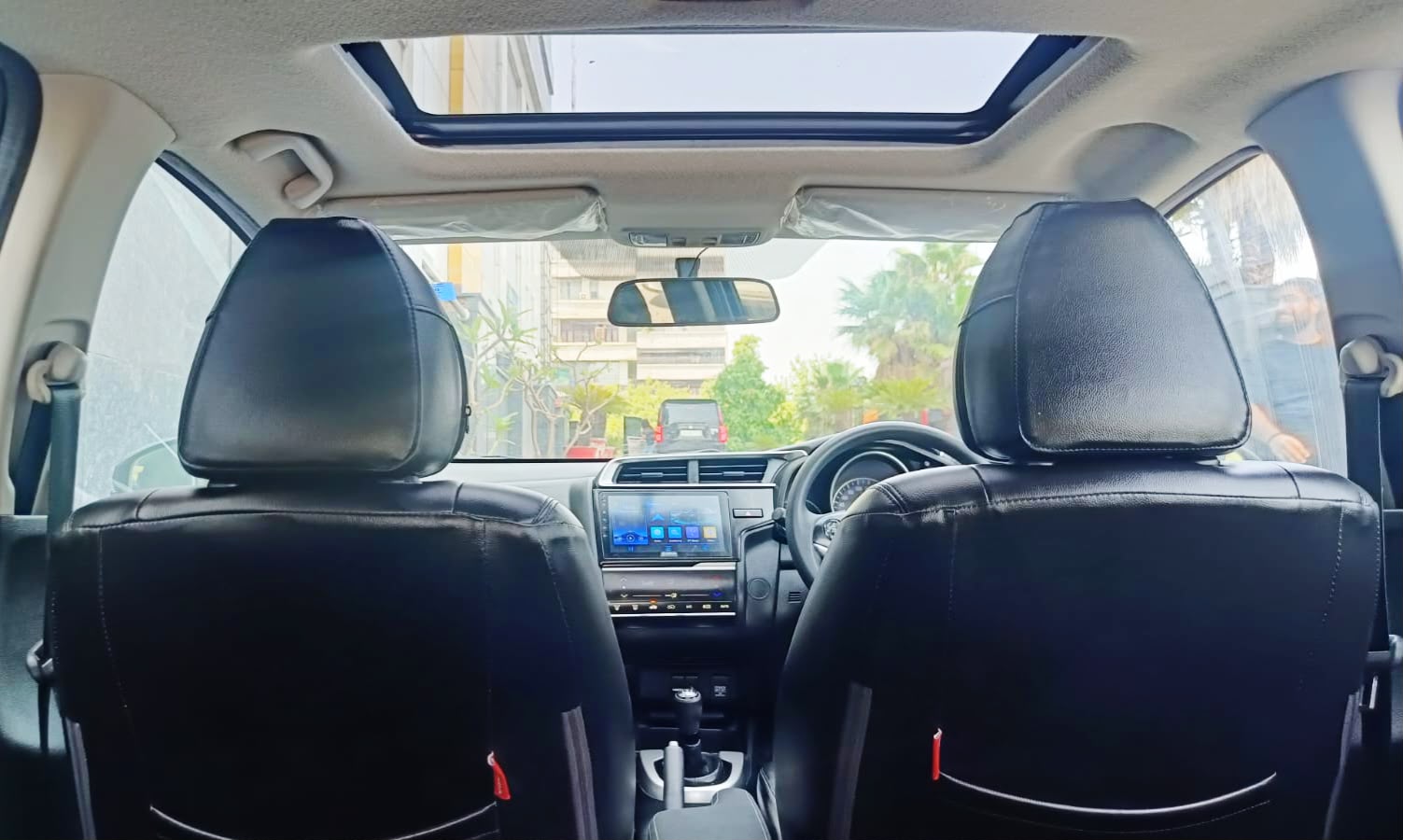 HONDA WR V - VX - SUNROOF - 2017