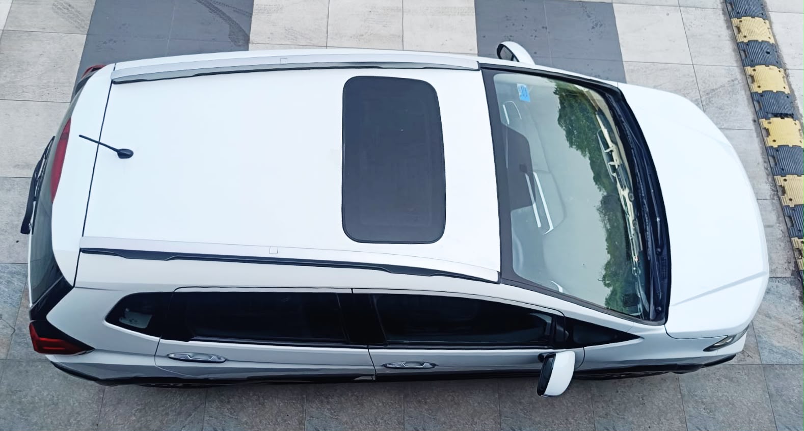 HONDA WR V - VX - SUNROOF - 2017