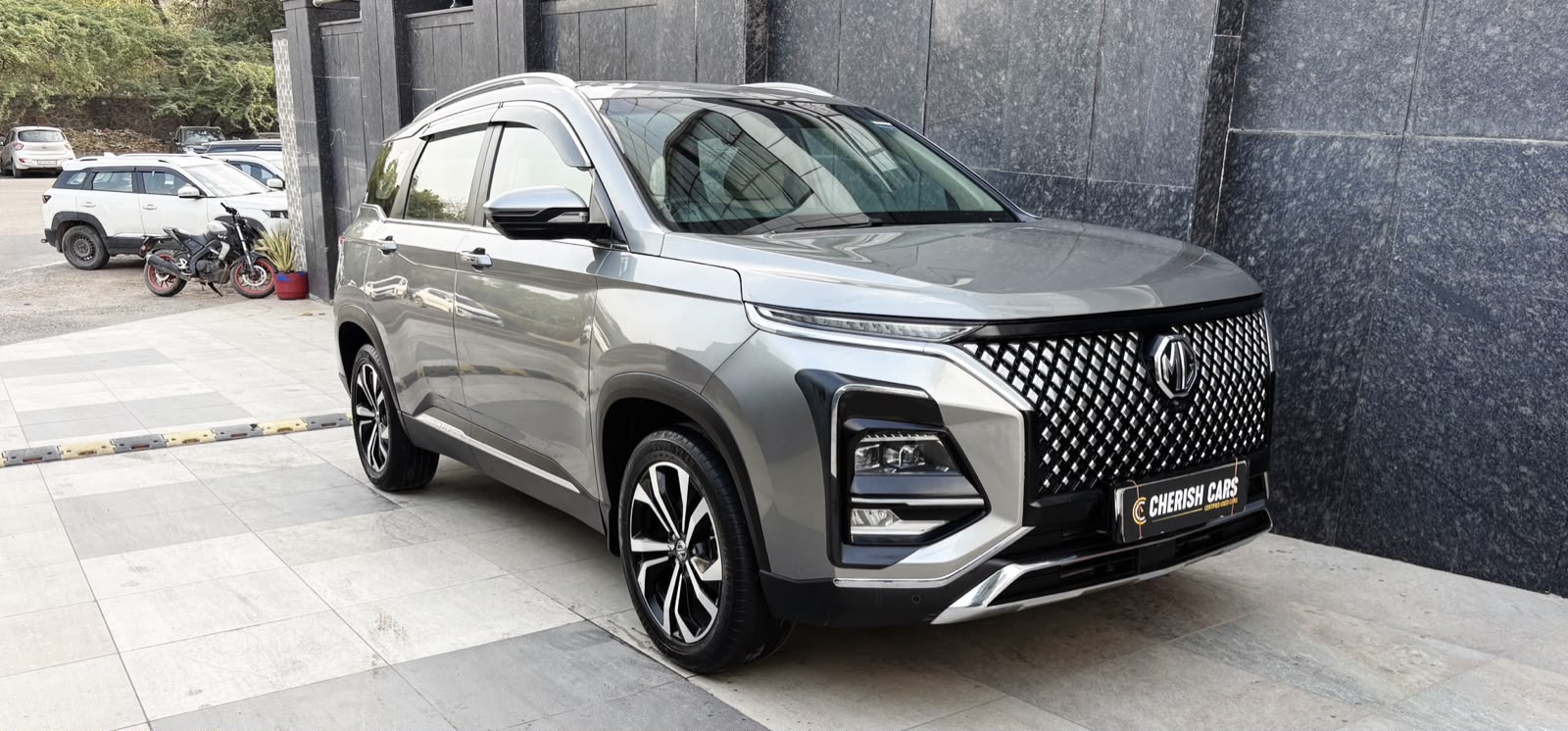 MG HECTOR - SHARP PRO CVT – PANORAMIC SUNROOF - AUTOMATIC - 2024
