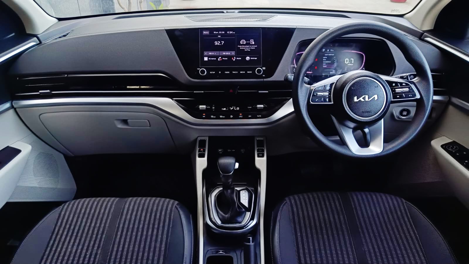 KIA CARENS - PRESTIGE PLUS DCT - AUTOMATIC - 2022