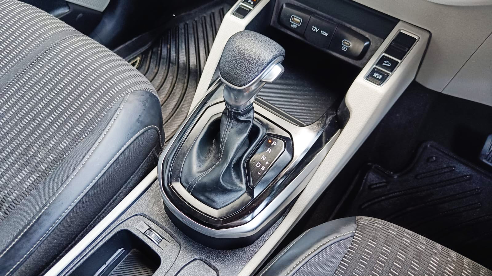 KIA CARENS - PRESTIGE PLUS DCT - AUTOMATIC - 2022