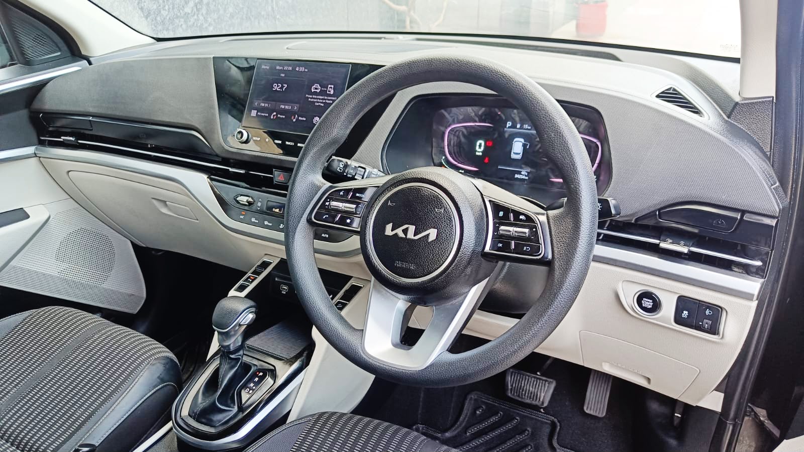 KIA CARENS - PRESTIGE PLUS DCT - AUTOMATIC - 2022
