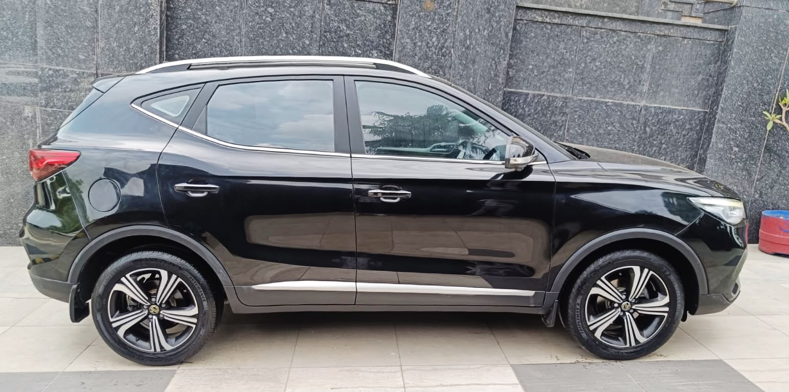 MG  ASTOR- SHARP TECH CVT - AUTOMATIC - PANAROMIC SUNROOF - 2023