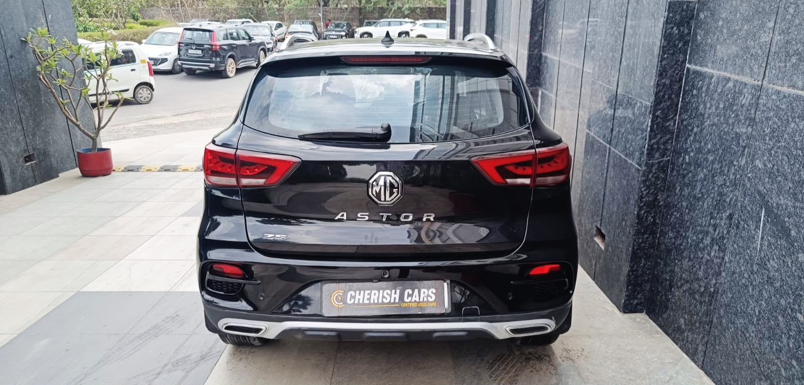 MG  ASTOR- SHARP TECH CVT - AUTOMATIC - PANAROMIC SUNROOF - 2023
