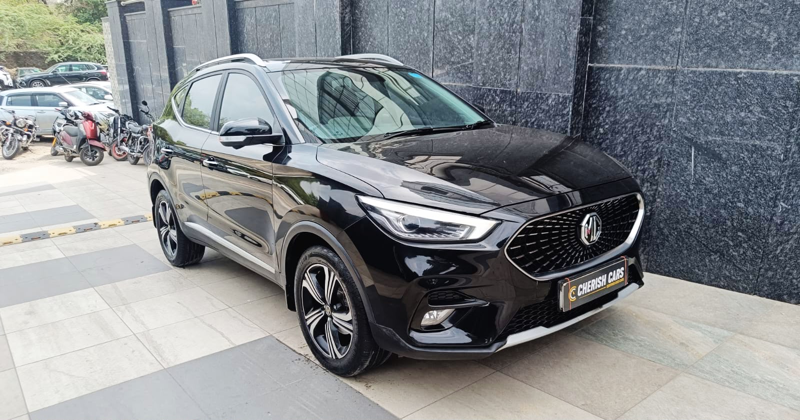 MG  ASTOR- SHARP TECH CVT - AUTOMATIC - PANAROMIC SUNROOF - 2023