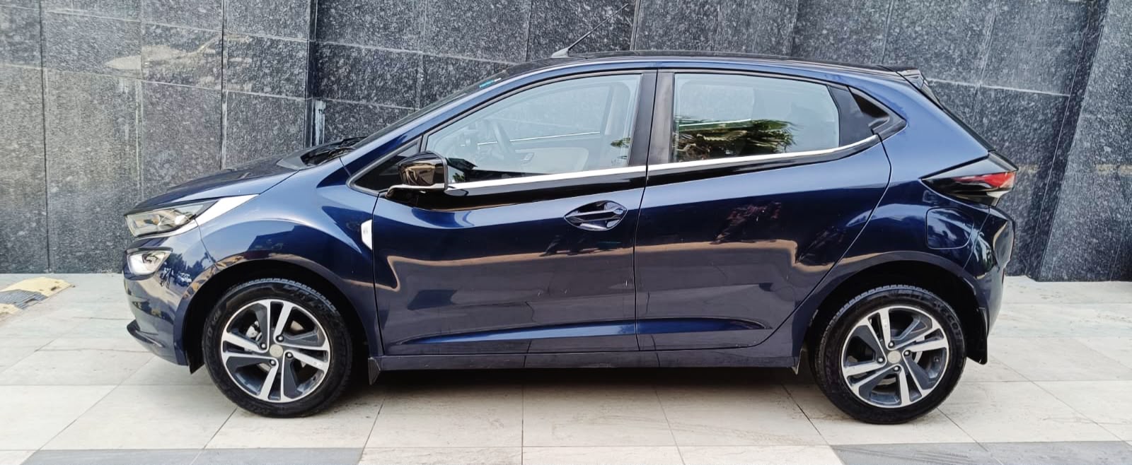 TATA ALTROZ – XZ DCA - AUTOMATIC - 2024