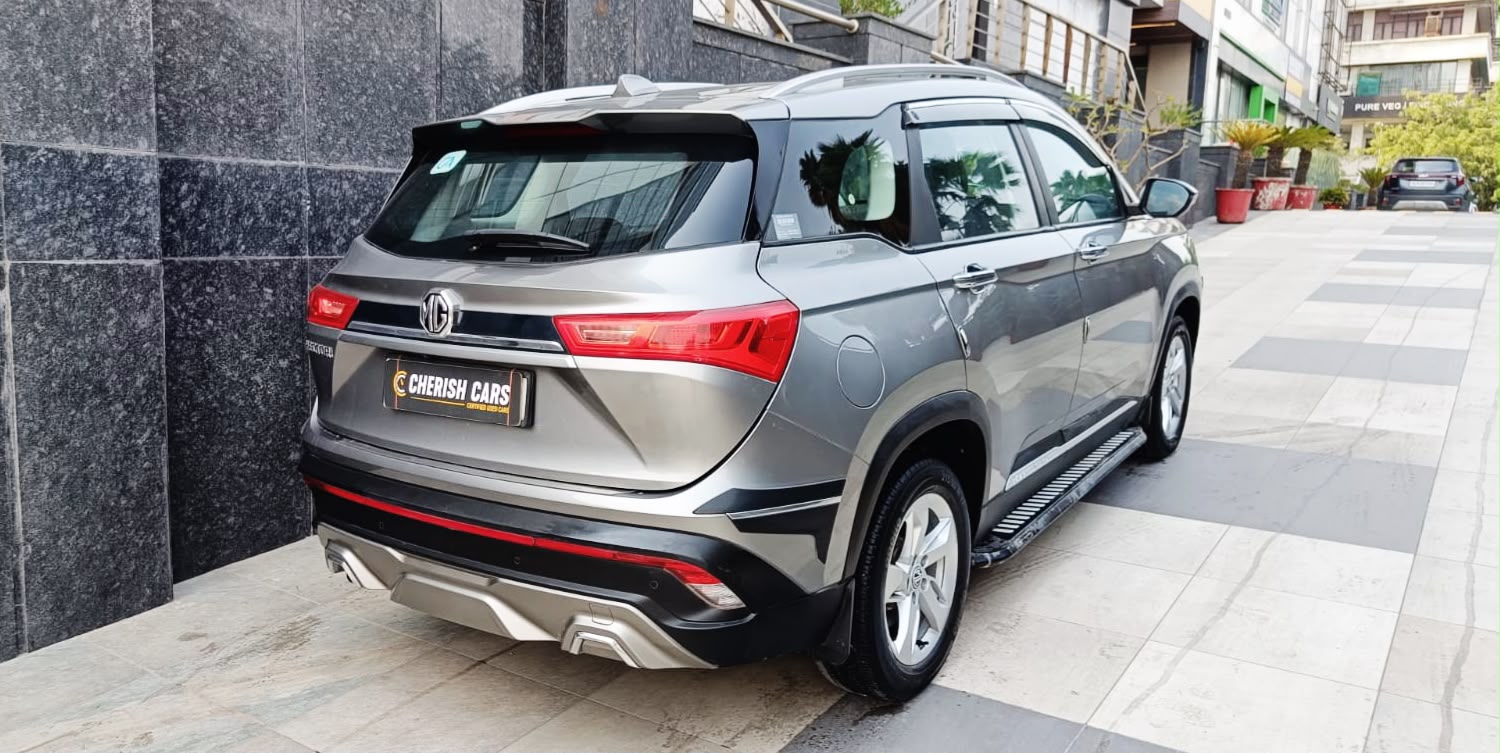 MG HECTOR - SHINE CVT – SUNROOF - AUTOMATIC - 2022