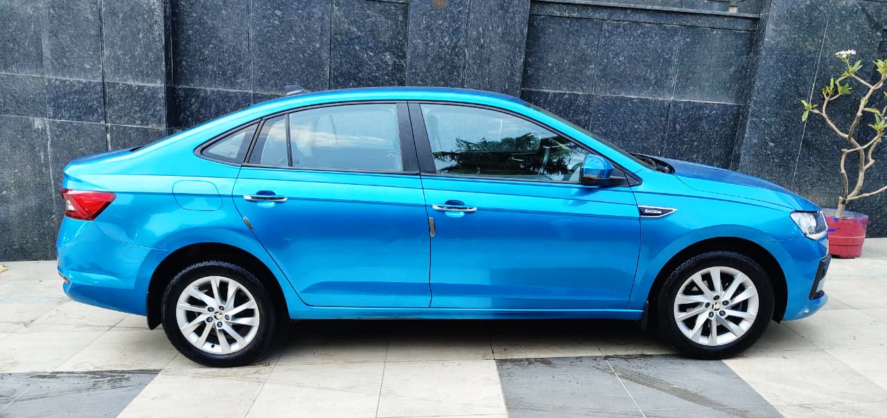 SKODA SLAVIA - AMBITION 1.0 TSI  AT - AUTOMATIC - 2022