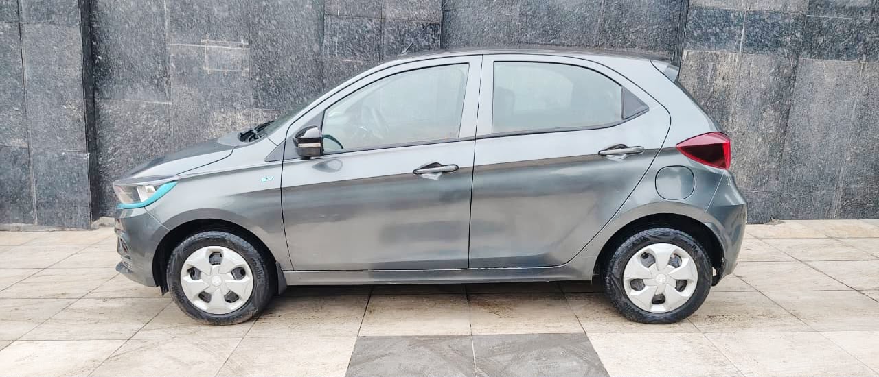 TATA TIAGO EV - XT - 2024
