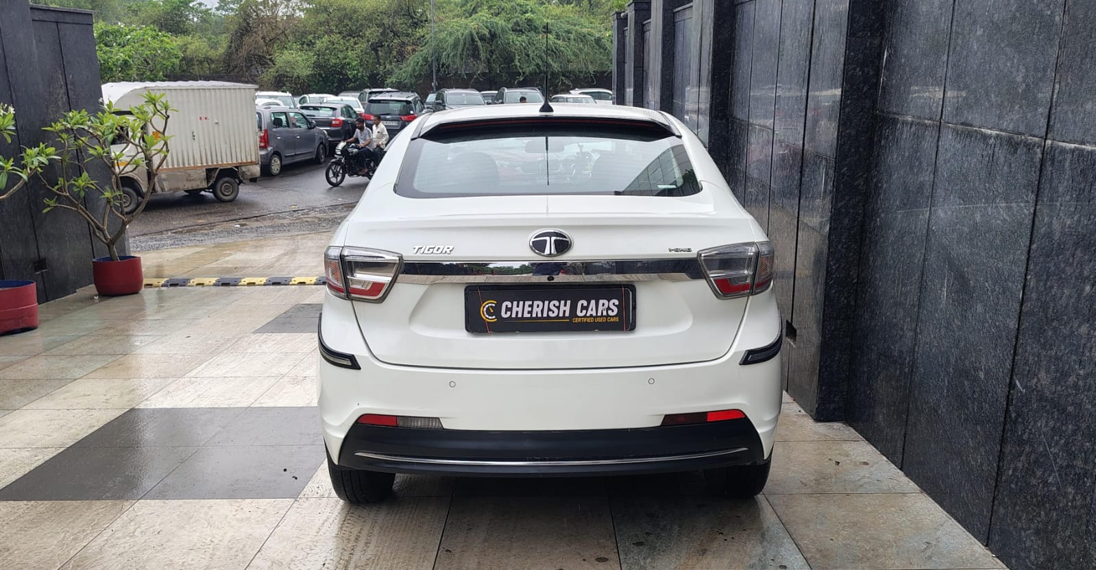 TATA TIGOR CNG  - XZ - TWIN CYLINDER - 2024