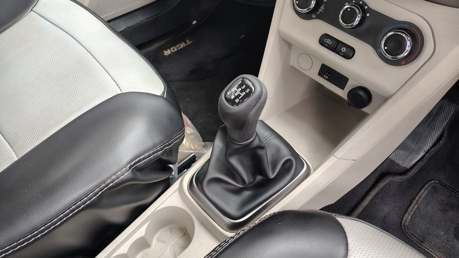 TATA TIGOR CNG  - XZ - TWIN CYLINDER - 2024