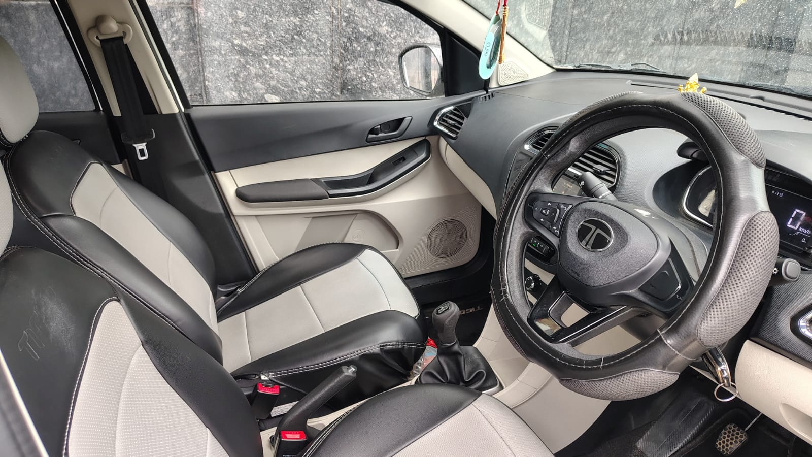 TATA TIGOR CNG  - XZ - TWIN CYLINDER - 2024