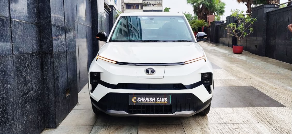 TATA PUNCH EV - ADVENTURE LR - LONG RANGE - 2025