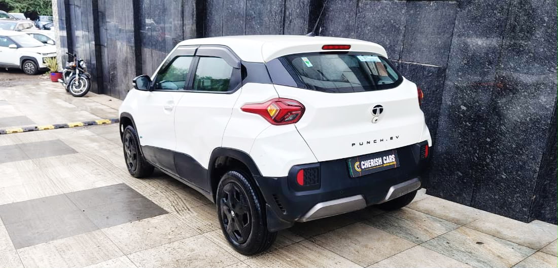 TATA PUNCH EV - ADVENTURE LR - LONG RANGE - 2025