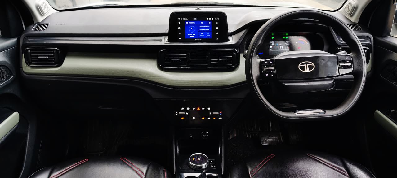 TATA PUNCH EV - ADVENTURE LR - LONG RANGE - 2025