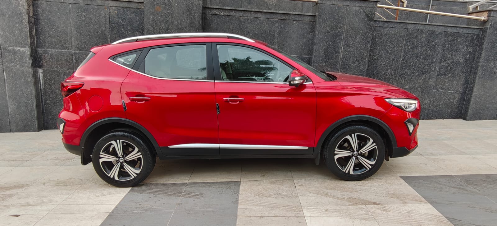 MG ASTOR - SAVVY PRO CVT - PANAROMIC SUNROOF - AUTOMATIC - 2024