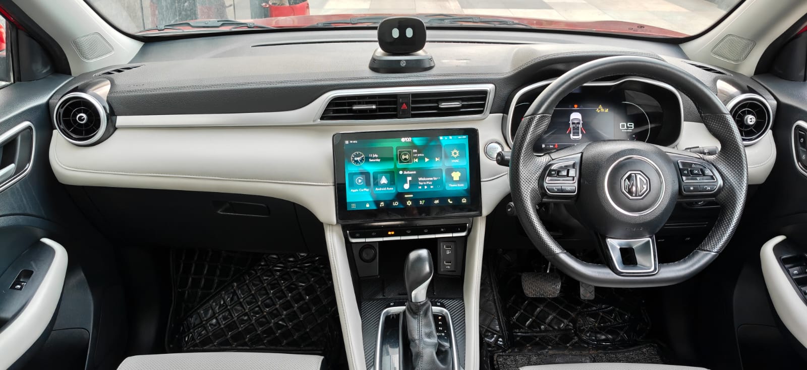 MG ASTOR - SAVVY PRO CVT - PANAROMIC SUNROOF - AUTOMATIC - 2024