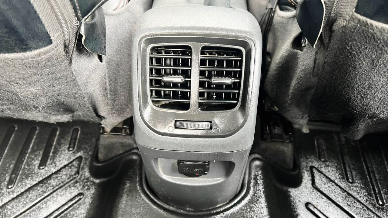 HYUNDAI AURA - SX CNG - 2023