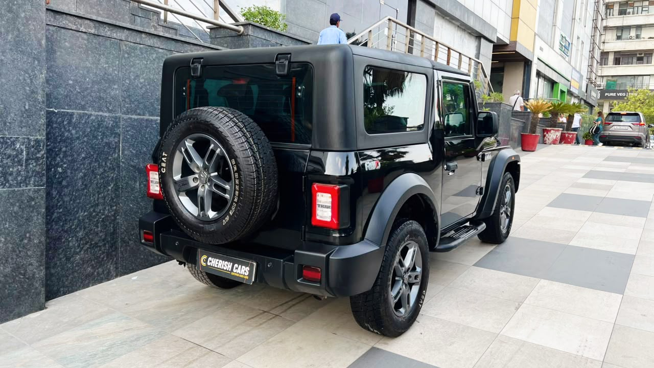 MAHINDRA THAR - AX OPTIONAL D MT HT - 2024