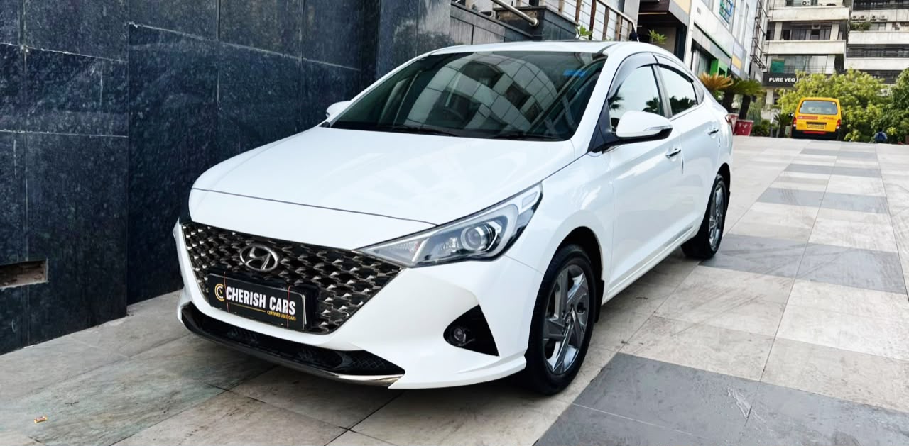 HYUNDAI VERNA- SX - SUNROOF - 2022